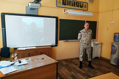 В районной школе № 2001 прошел тематический классный час «Дари добро»