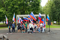 В сквере "Школьный" состоялся спортивный праздник, посвященный Дню физкультурника 