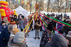 В районе Бирюлево Западное широко отметили Масленицу